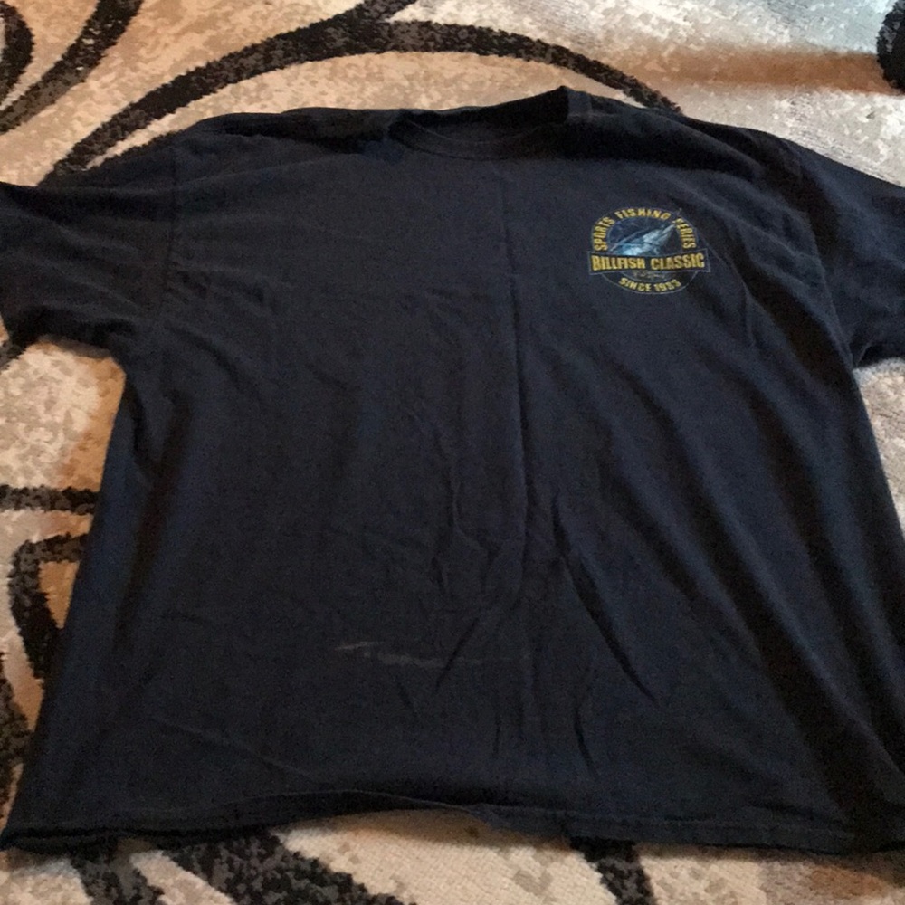 Black t-shirt